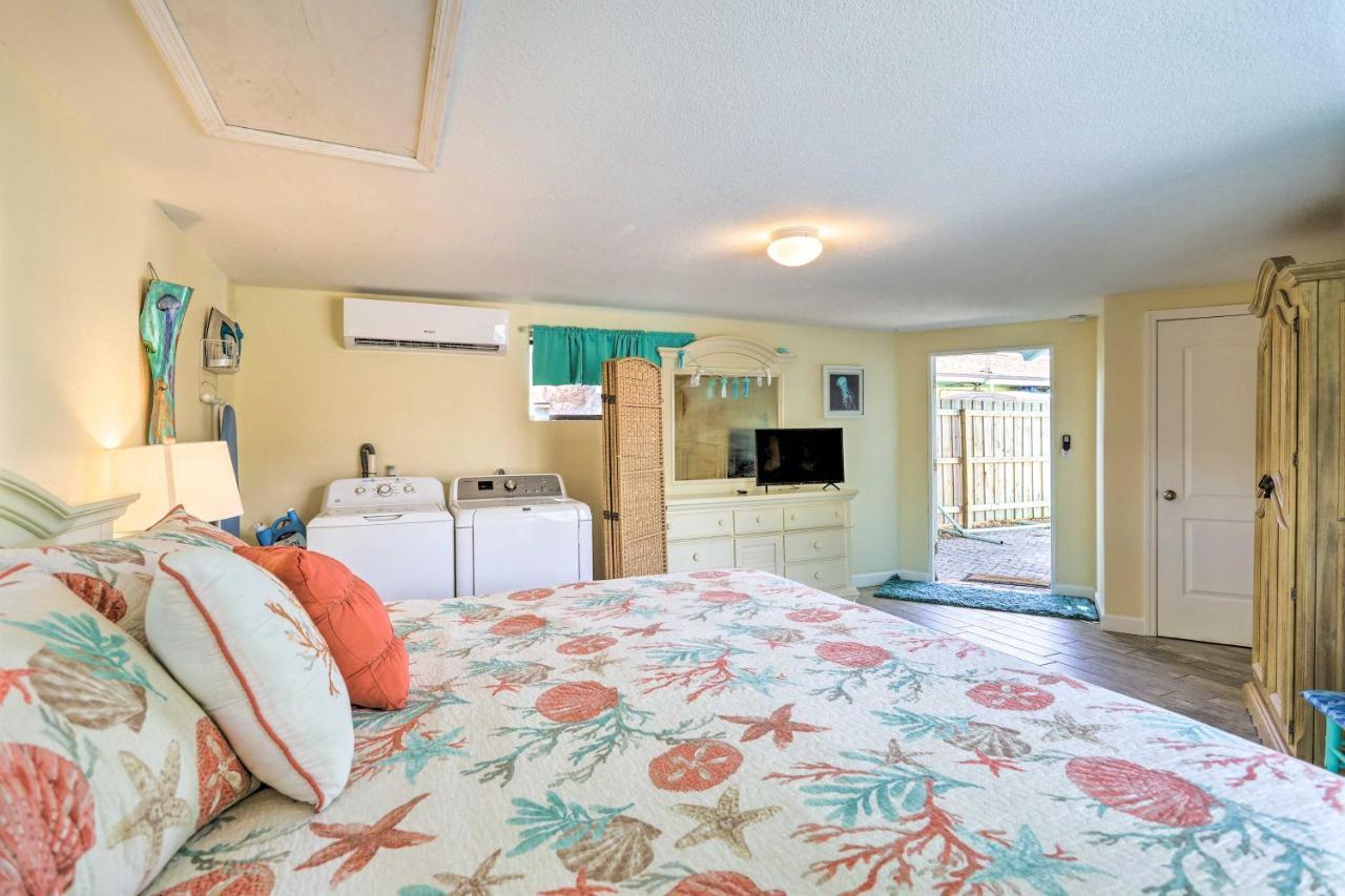 Holiday home With Pool - Walk To Beach! *