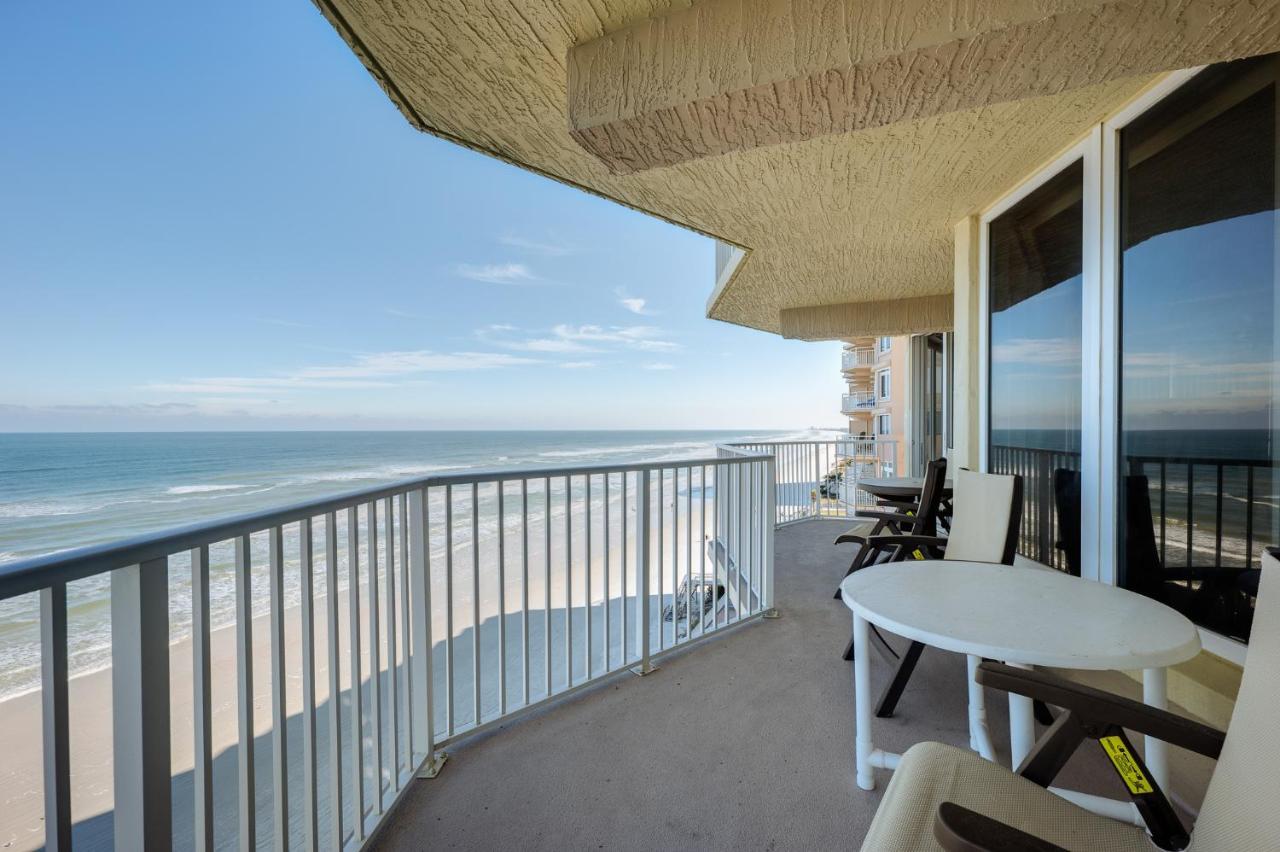 Shores Club 807
