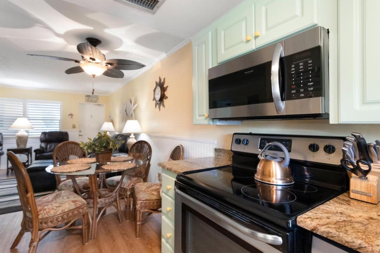 228 Surf Song Holiday home St. Pete Beach