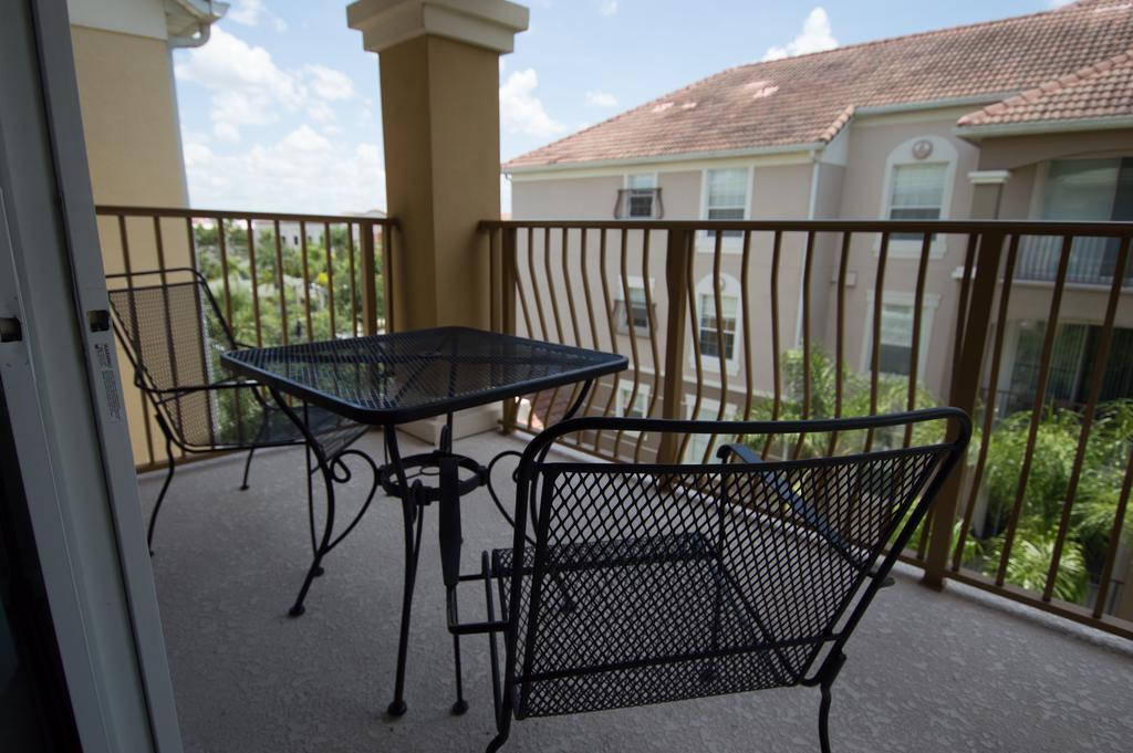 Vista Cay Resort