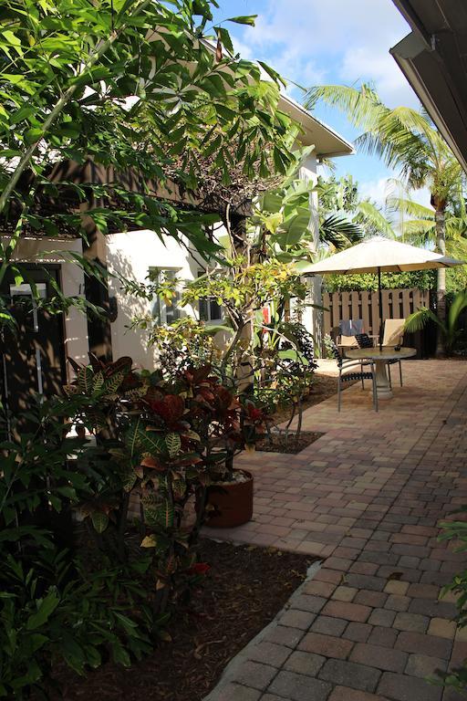 The Cabanas Guesthouse & Spa - Gay Resort Catering To Gay Men Resort