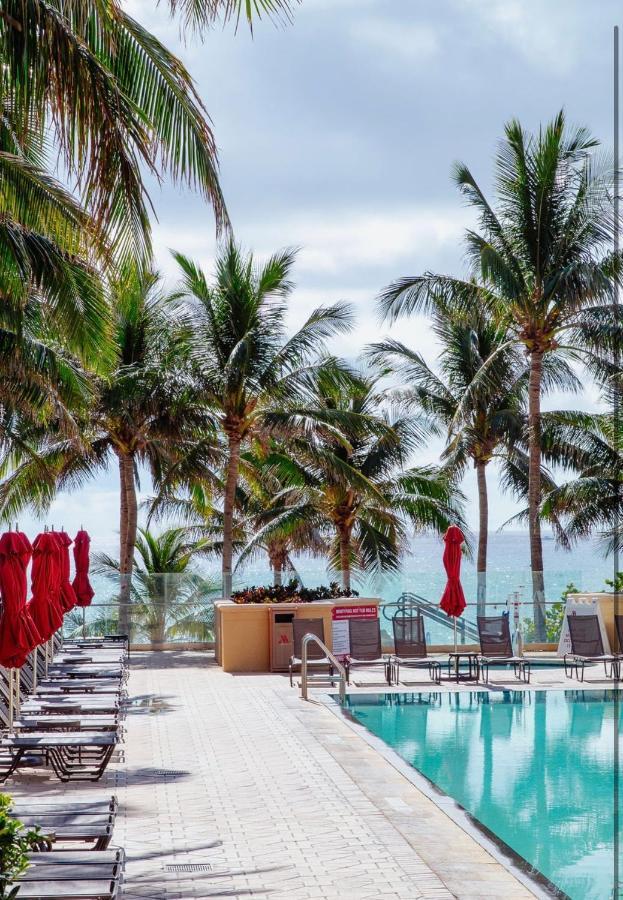Aparthotel Singer Island And Spa, Located At The Palm *
