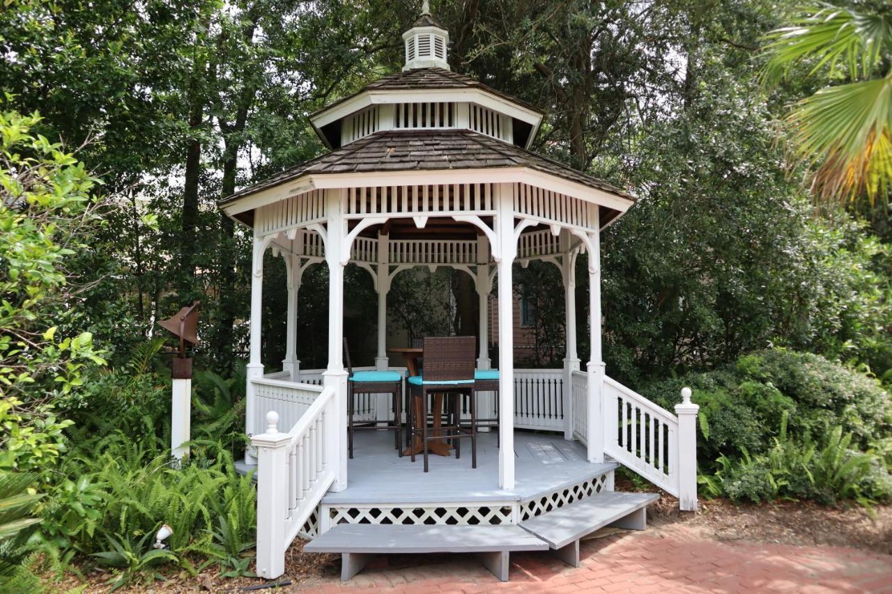 Hoyt House Luxury Bed & Breakfast 4*
