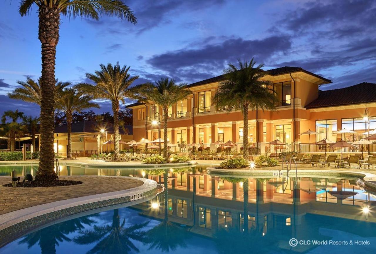 Holiday home Upscale 2br Lakefront Townhome - Private Hot Tub! *