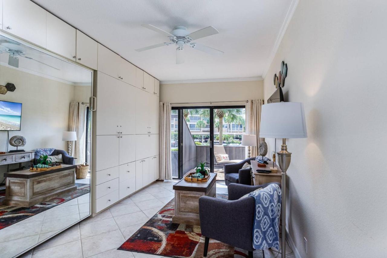 Harbor Towers-ground Floor Holiday home Siesta Key