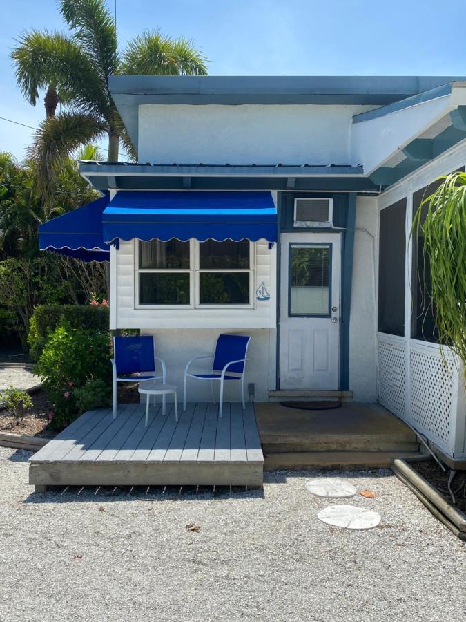 Tropical Winds Beachfront And