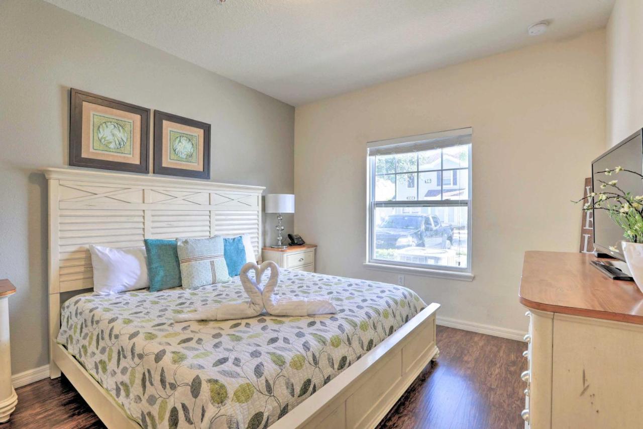 Holiday home Lucaya Village Townhome With Pool, 6 Mi To Disney! *