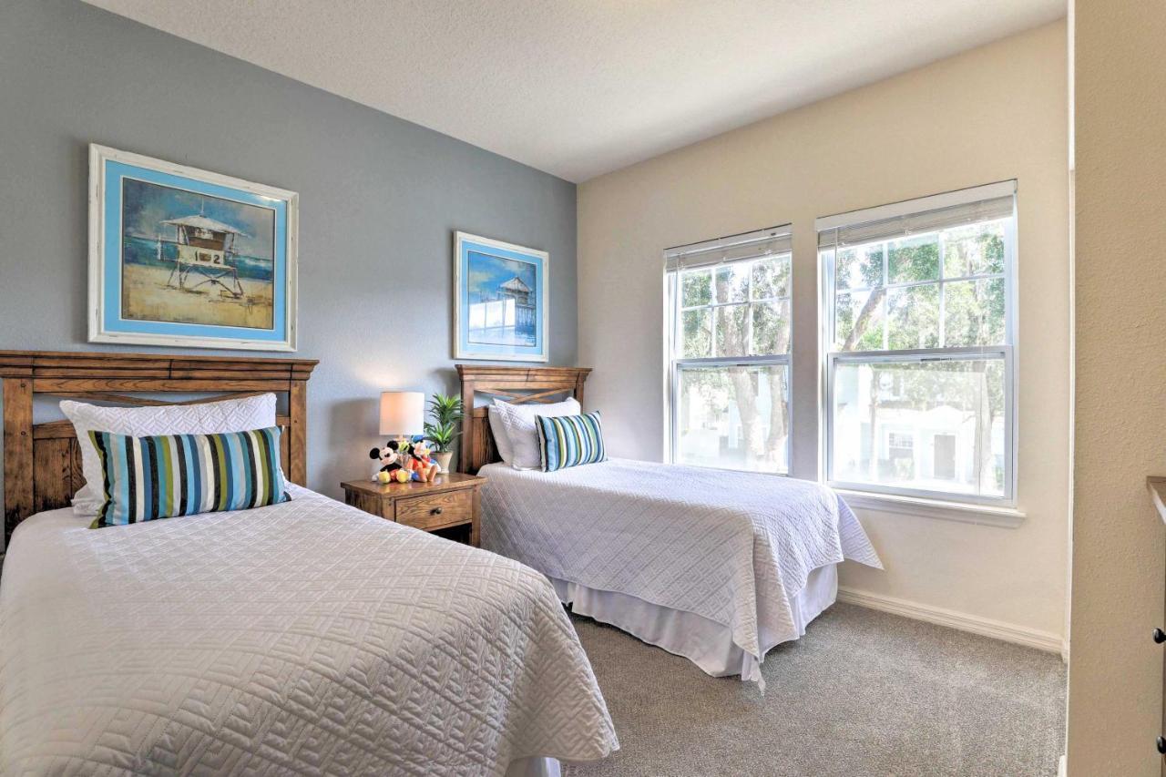 Lucaya Village Townhome With Pool, 6 Mi To Disney! Holiday home *
