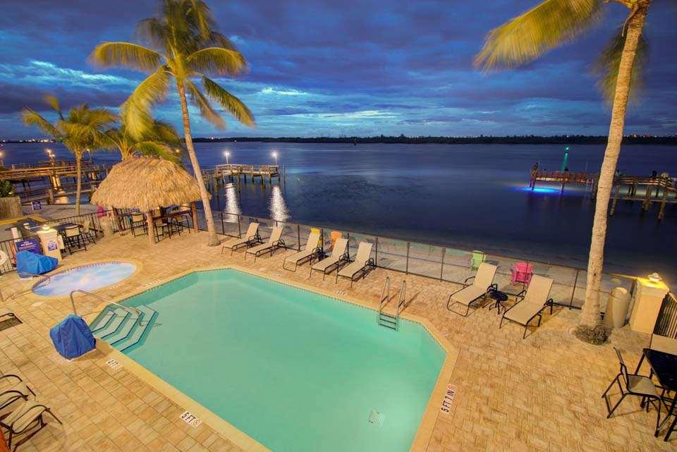 Hutchinson Island Hotel 3*