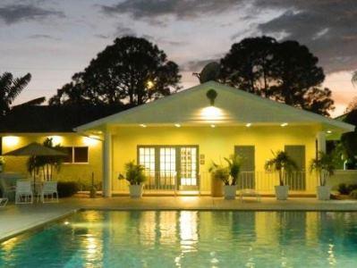 Hotel Western Port St. Lucie