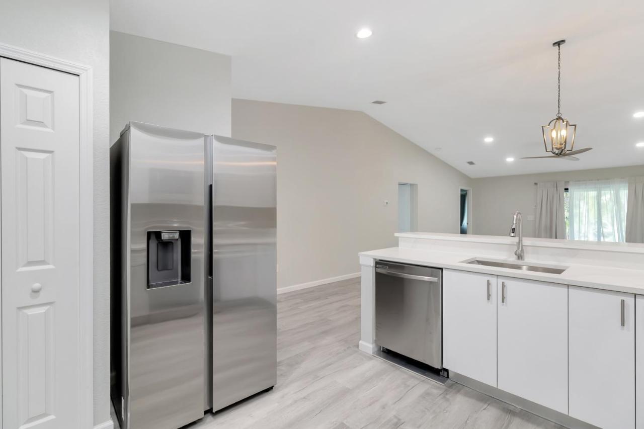 Everglades Breath 3bed 2 Bath Villa