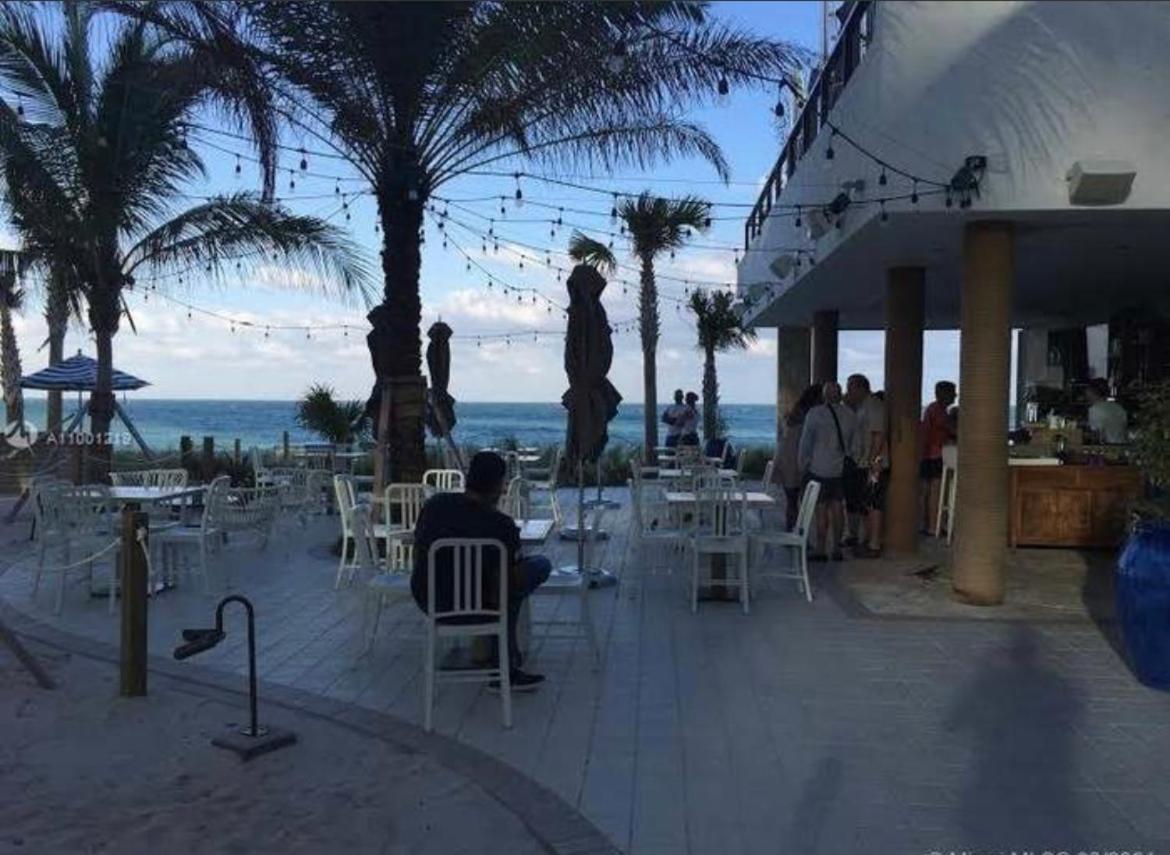 Stunning Penthouse Waterfront 2bd 2ba Hallandale Beach