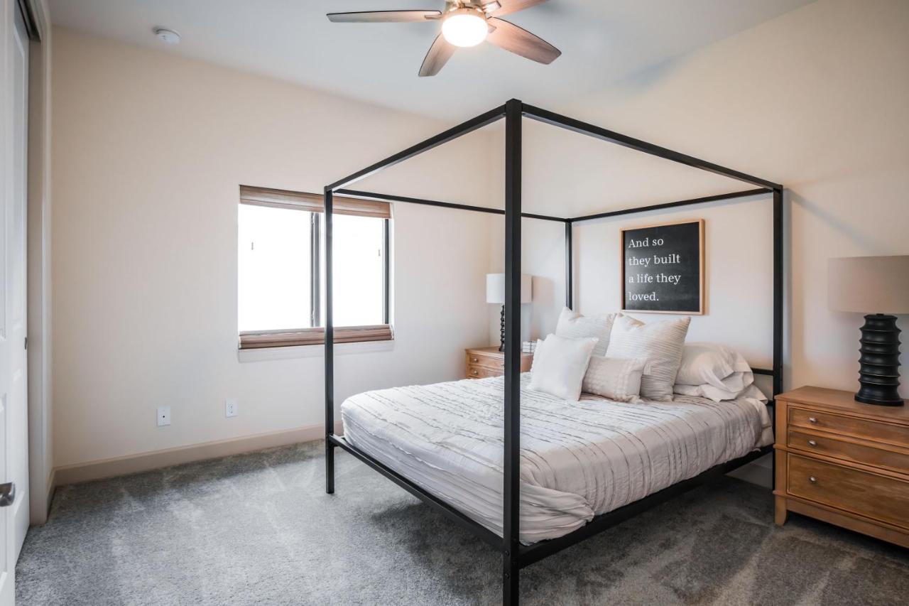 Sw Fl Oasis - 4bdr - 3bth - Pool - Game - Sleeps 10 Or More Cape Coral