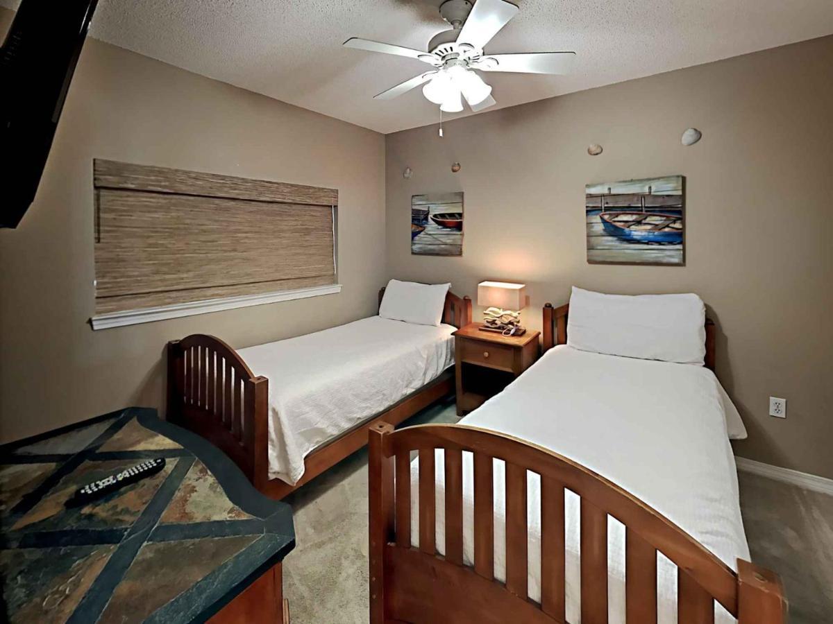 Emerald Isle #306 Apartment *