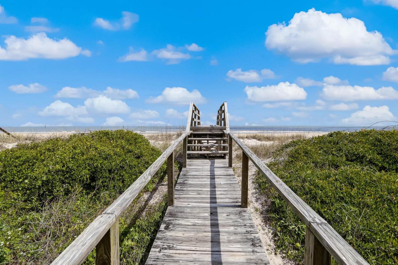 Hotel Oceanfront Pet Friendly Unit