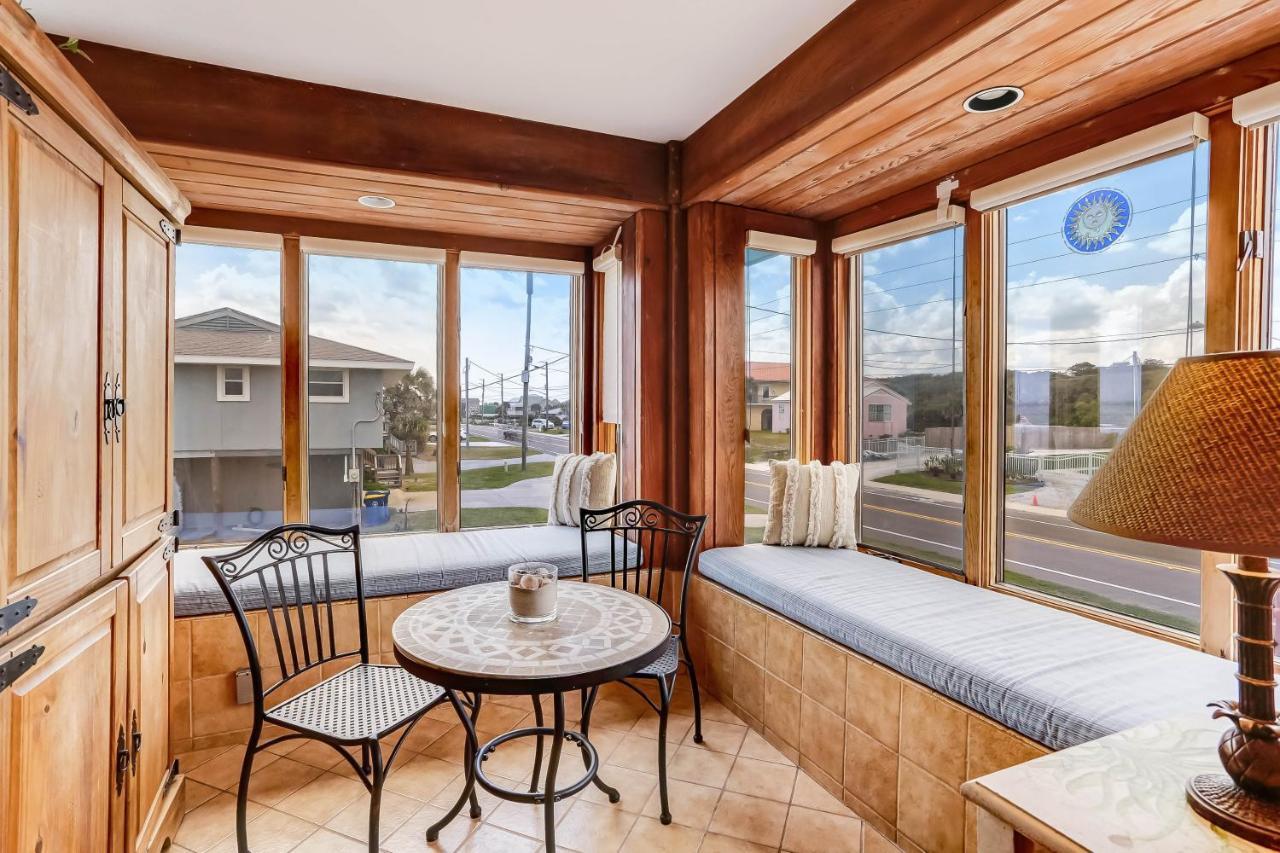 Oceanfront Pet Friendly Unit Hotel *