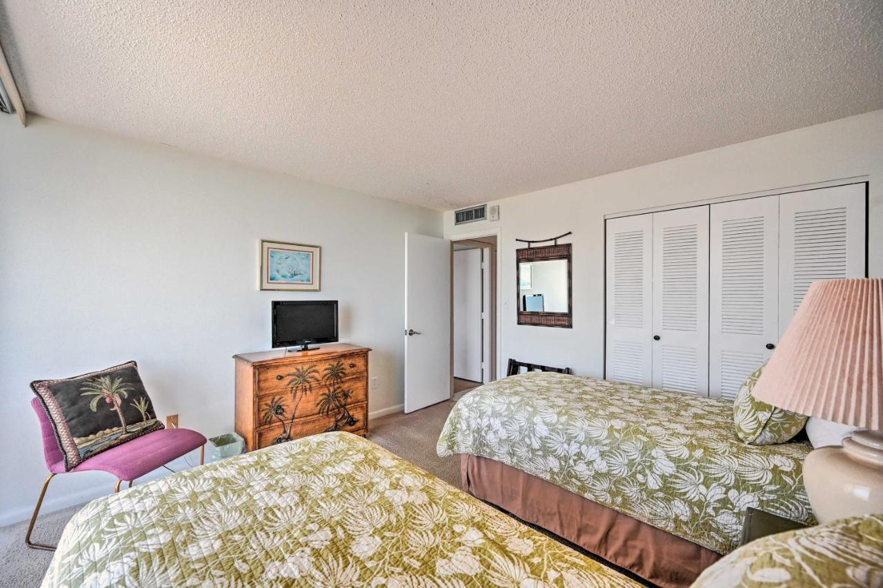 Apartment Beachfront With Pool Access! *