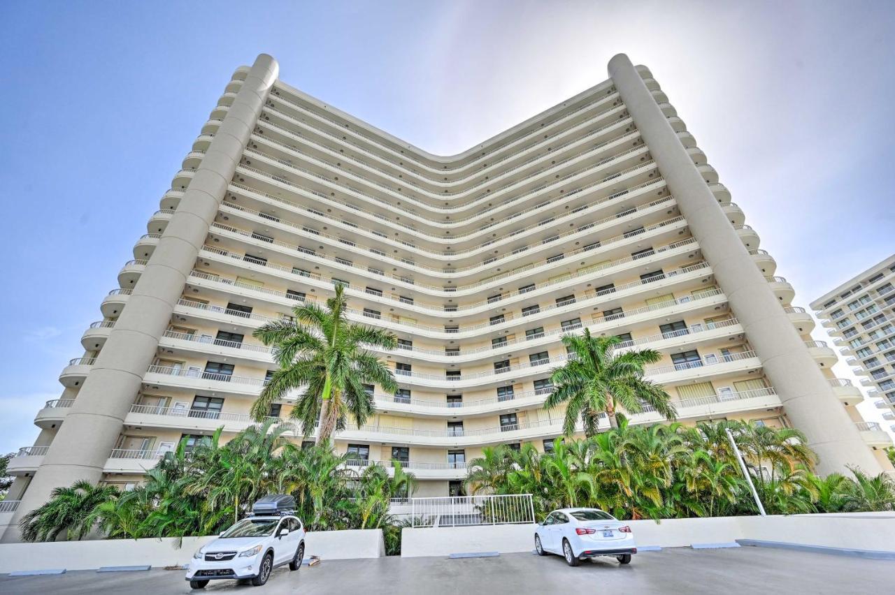 Beachfront With Pool Access!