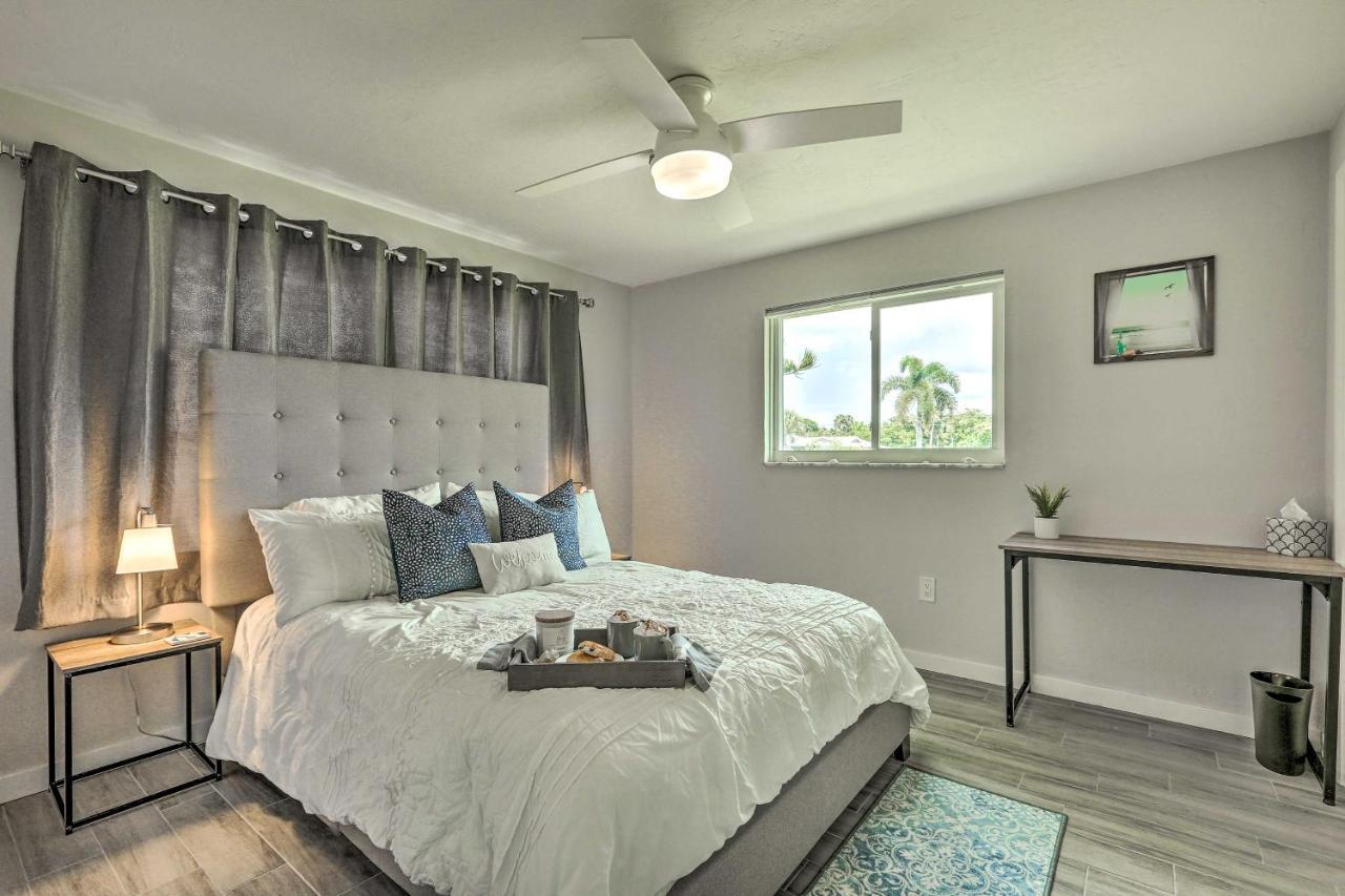 Bright And Breezy Retreat With Pool! Holiday home Cape Coral