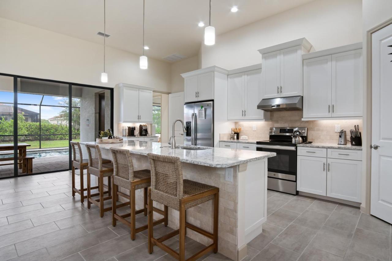 Sw Fl Oasis - 4bdr - 3bth - Pool - Game - Sleeps 10 Or More Holiday home