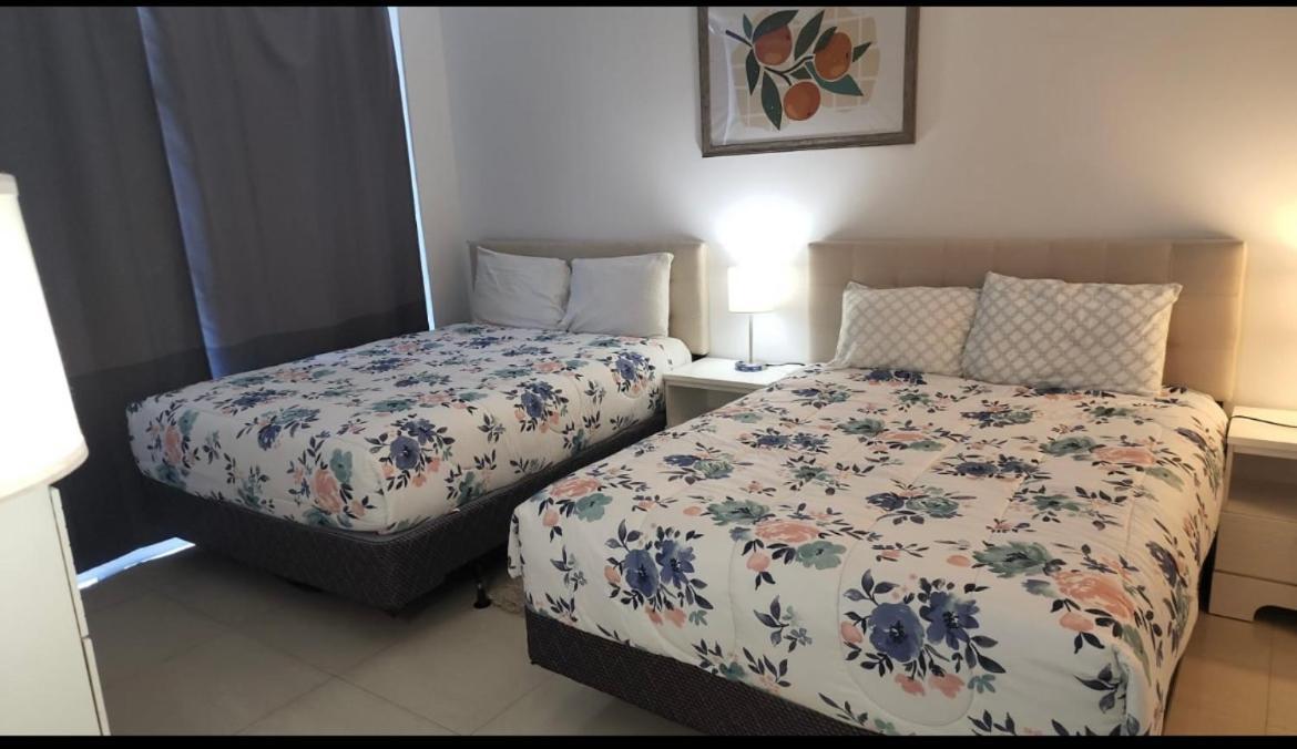 Aparthotel Stunning Penthouse Waterfront 2bd 2ba *