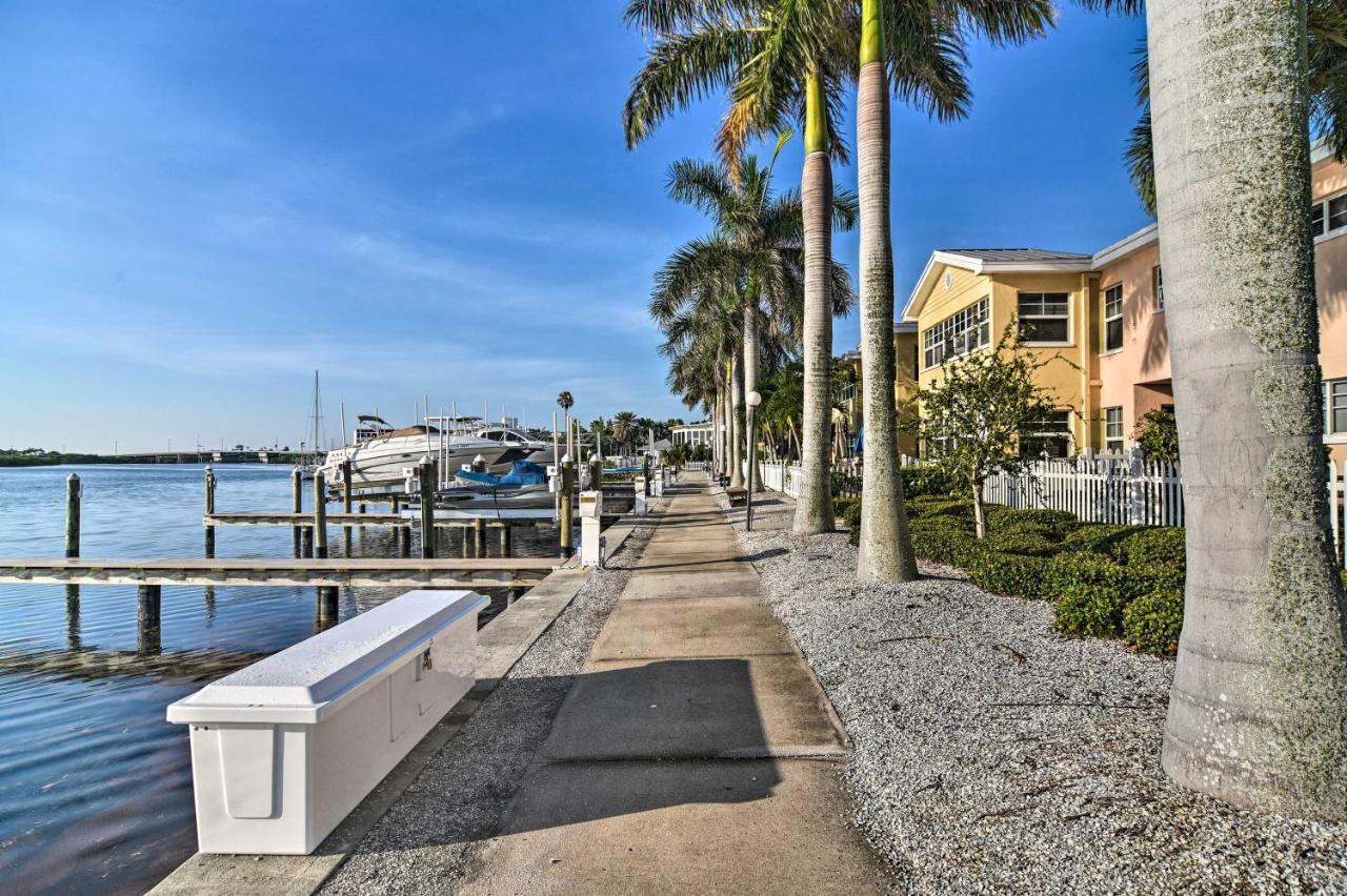 Vibrant With Dedicated Access Apartment *