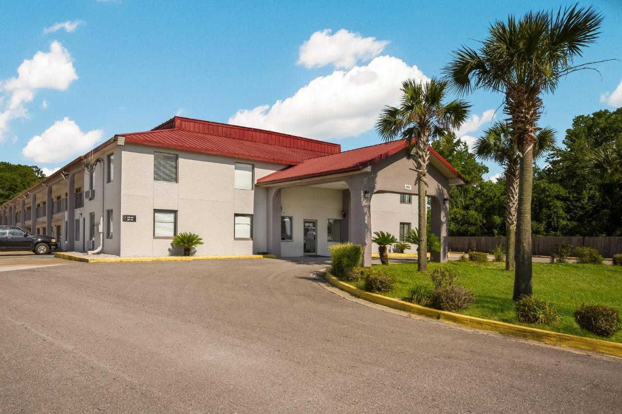 Red Roof Motel 2*