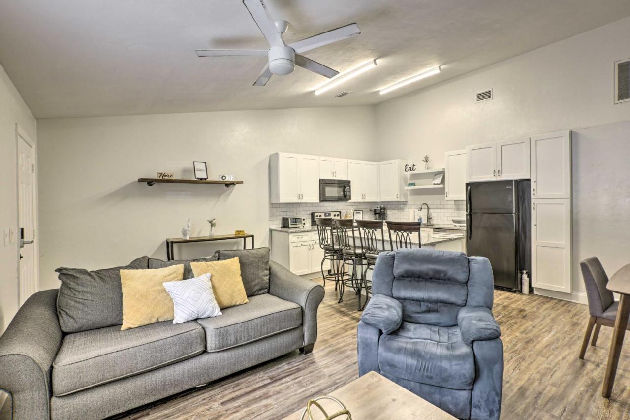 Quaint Townhome About 2 Mi To Fsu! Holiday home *