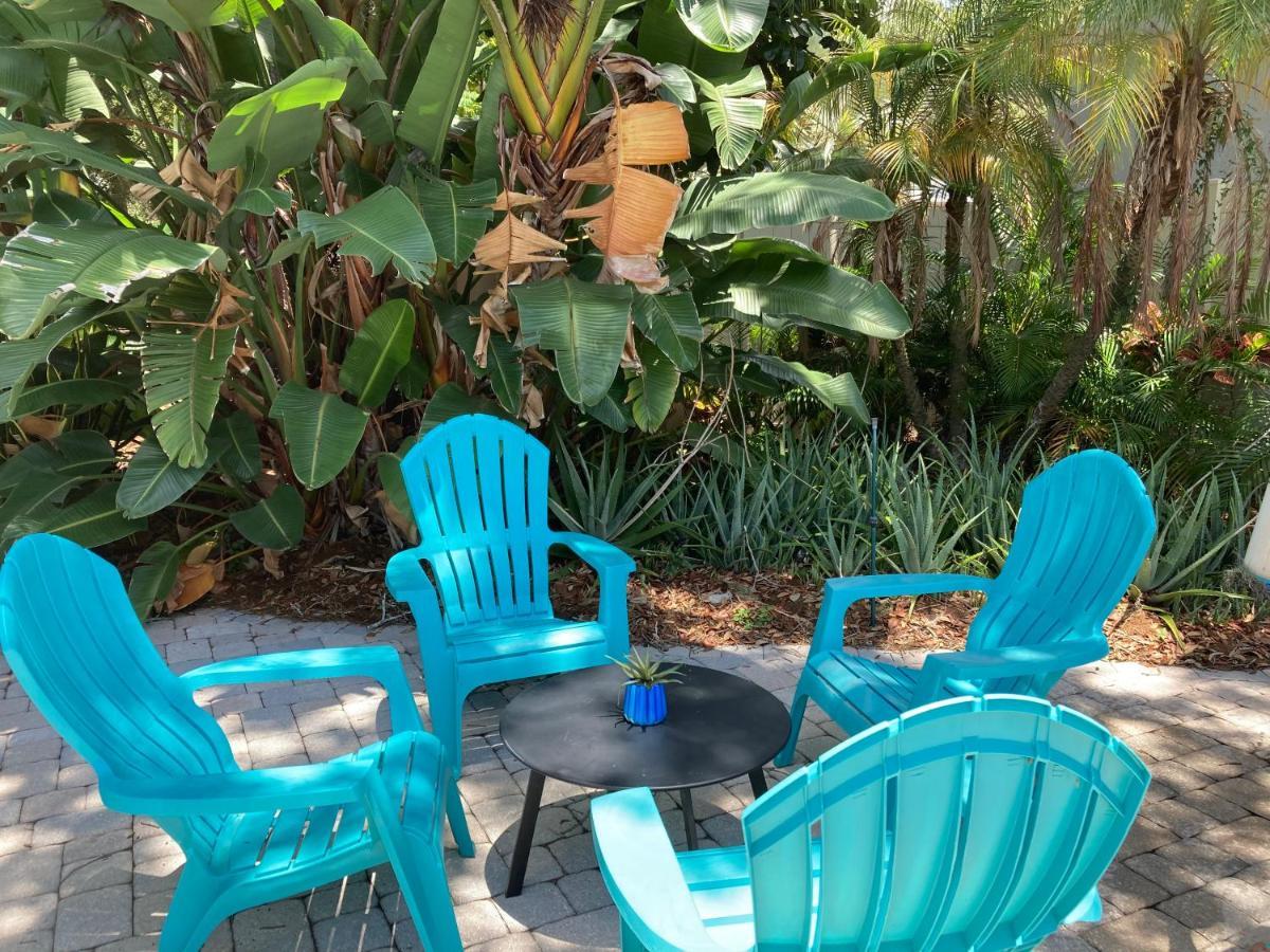 3gulls Ozona-boutique Hotel-steps From Restaurants & Brewery-swimspa Pool-pet Friendly Hotel Palm Harbor