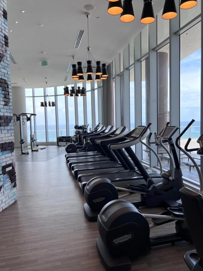 Lyfe Oceanview Luxury 2 Bedroom Unit Apartment *