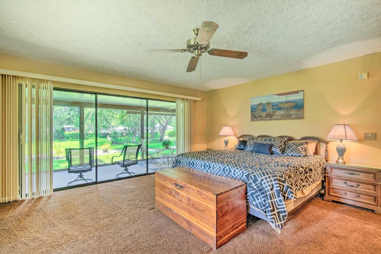 Holiday home Pet-friendly Retreat With Lake And Dock!
