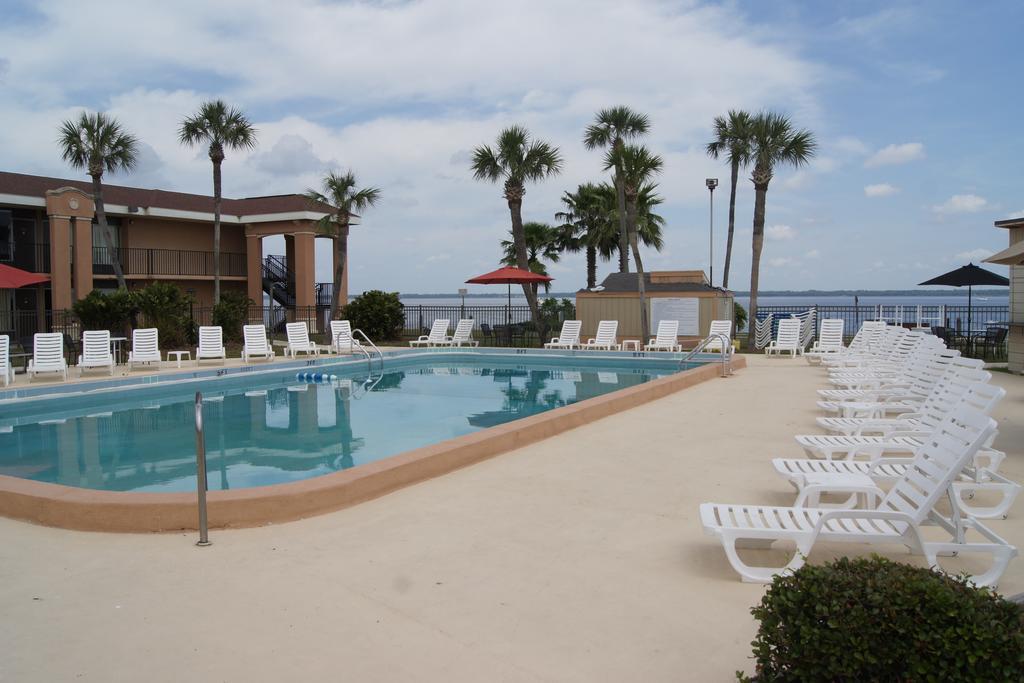 Monroe's On The & Banquet Hall Hotel Sanford