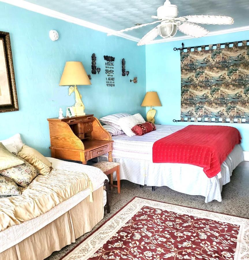 Motel Shamrock Cove Inn 4*