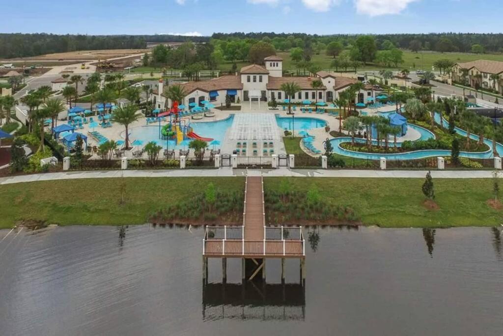 Amazing 5 Bedrooms With Pool/bbq Near