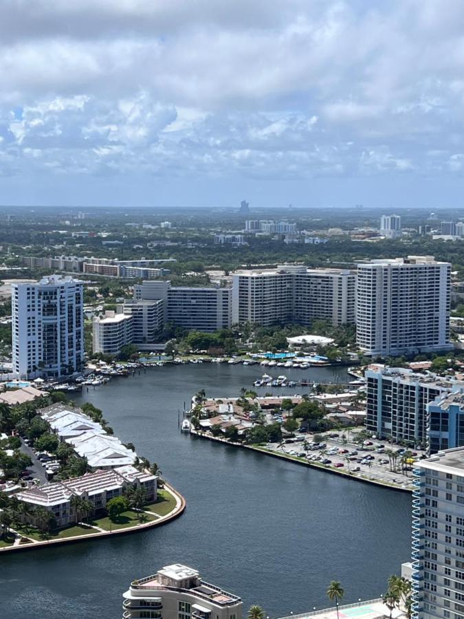Lyfe Oceanview Luxury 2 Bedroom Unit Apartment