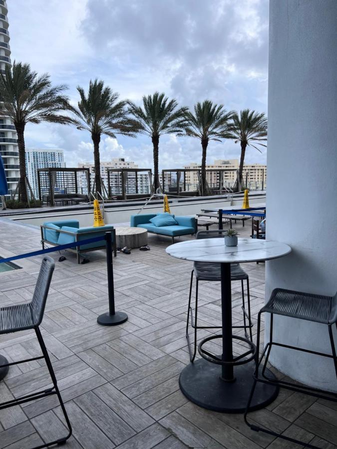 Lyfe Oceanview Luxury 2 Bedroom Unit Apartment *