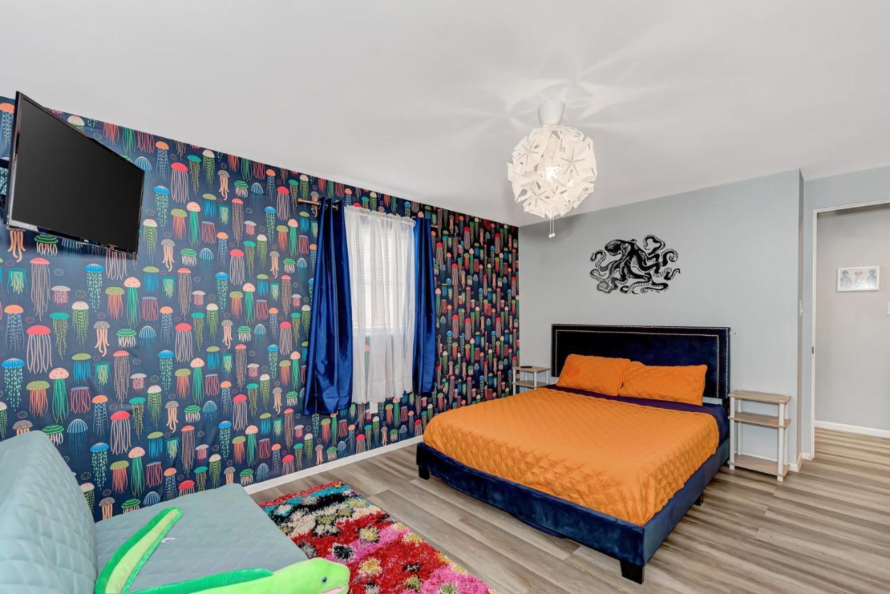 Holiday home Mermaid House With Pool Jacuzzi Steps To Siesta Key