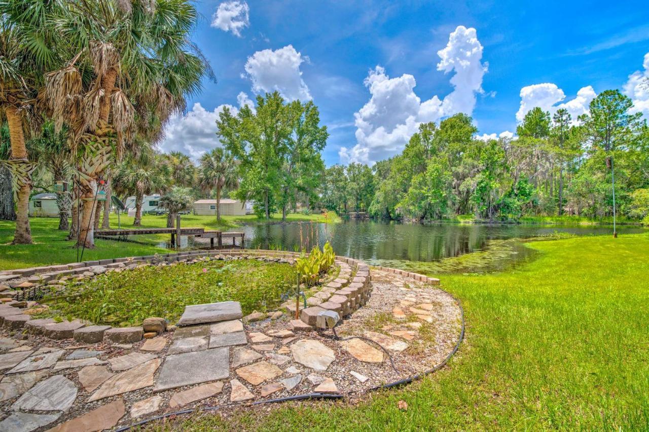 Pet-friendly Retreat With Lake And Dock! Holiday home Inglis