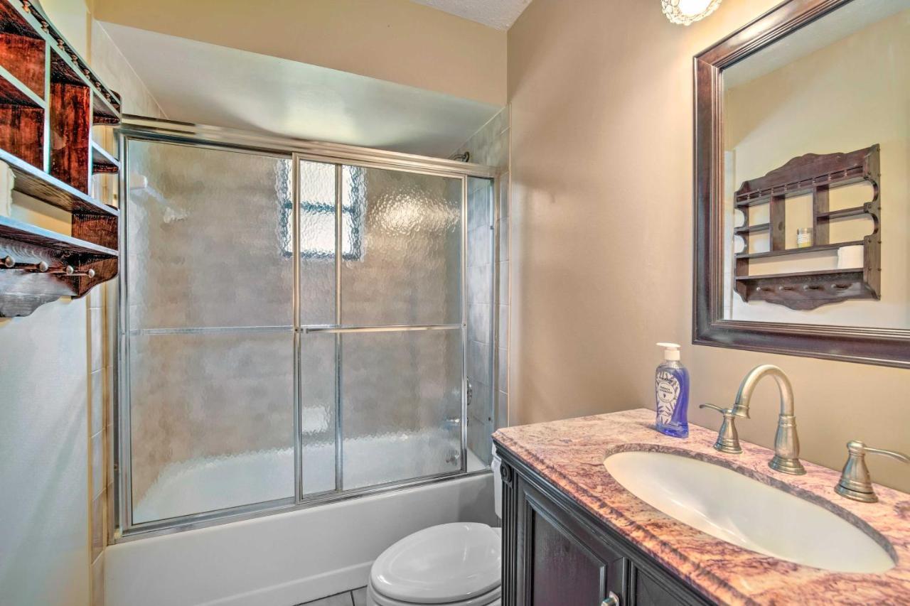 Pet-friendly Retreat With Lake And Dock! * Inglis