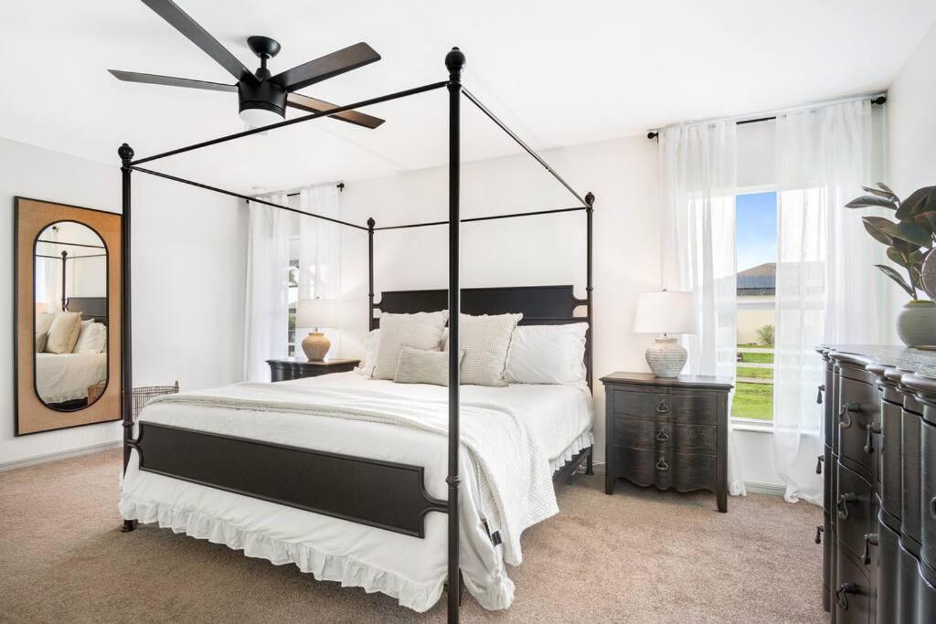 Cape Escape Ii - 4bdr - 2bth - Pool - Sleeps 10 Or More