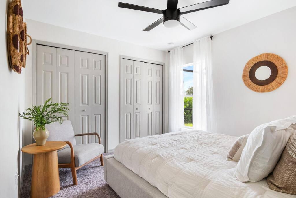 Cape Escape Ii - 4bdr - 2bth - Pool - Sleeps 10 Or More *