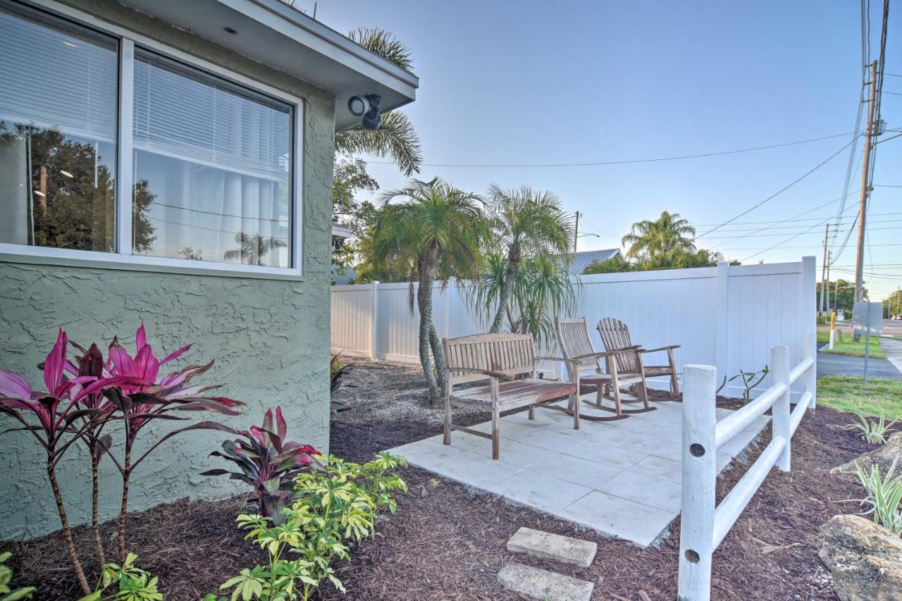 Vibrant Getaway With Furnished Patio!