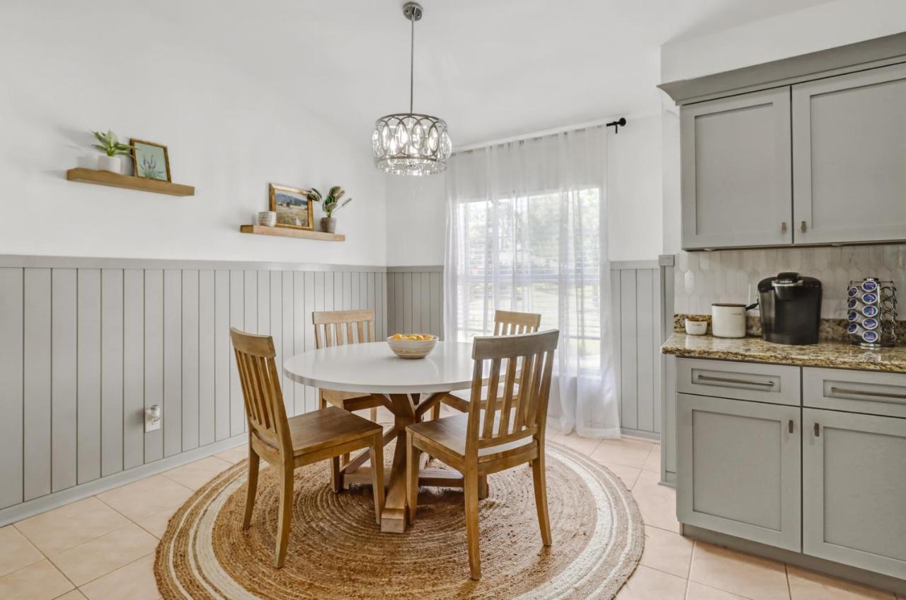 Cape Escape Ii - 4bdr - 2bth - Pool - Sleeps 10 Or More