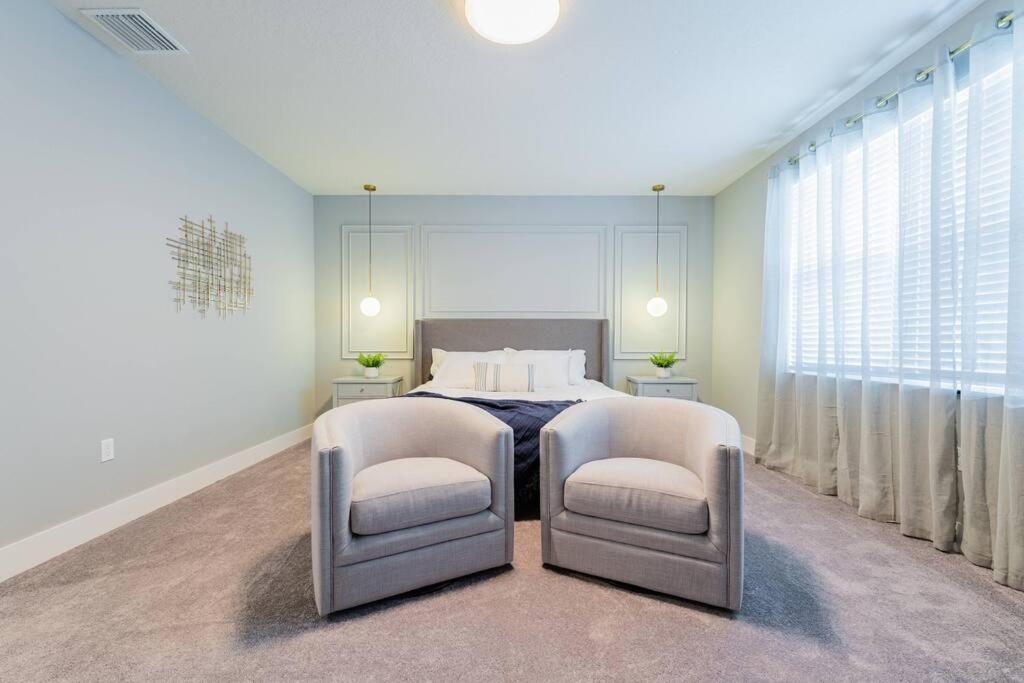 **brand New** Luxurious Decor Townhouse With Private Pool Hit17145