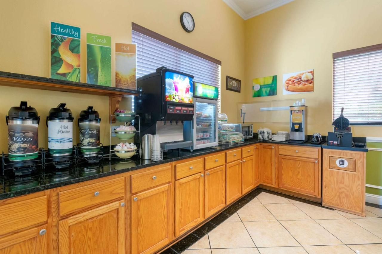 Quality & Mt Dora North Hotel 2*