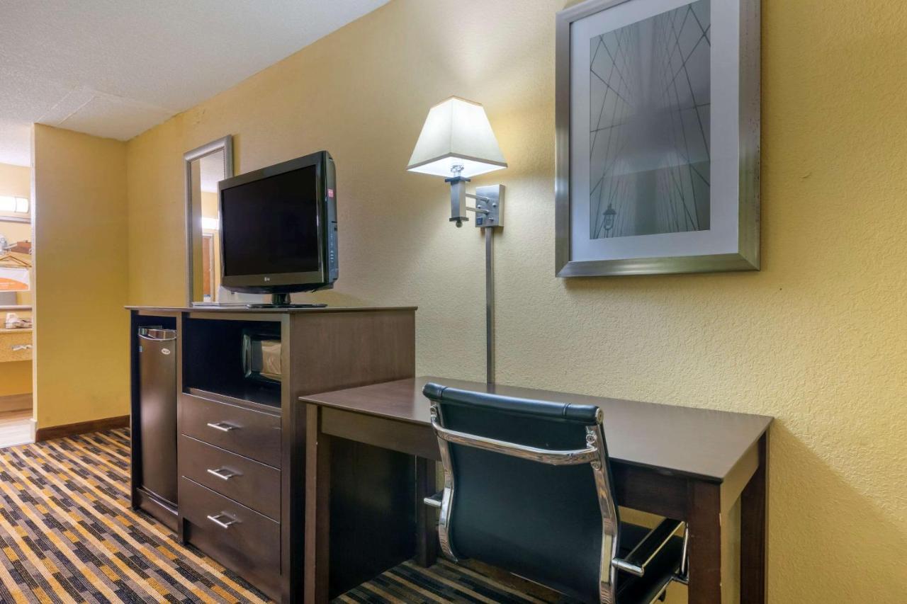 Hotel Quality & Mt Dora North Mount Dora