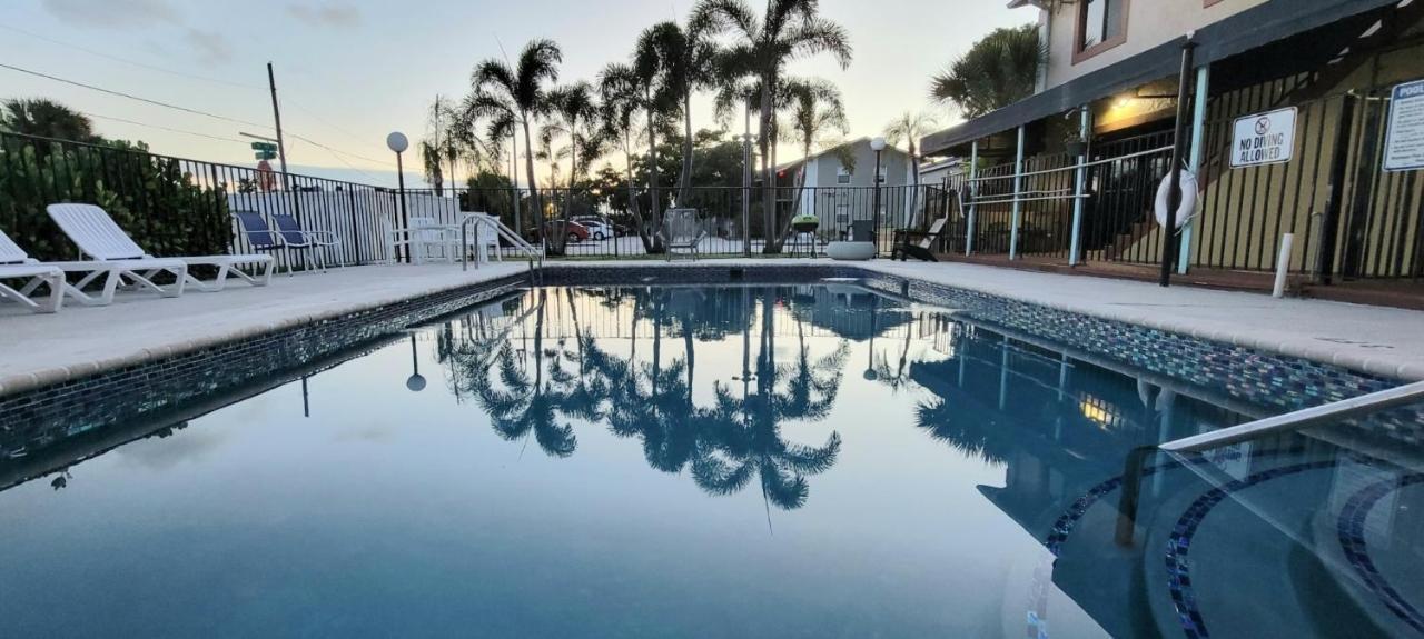 Sunny Palms 3* Lake Worth Beach