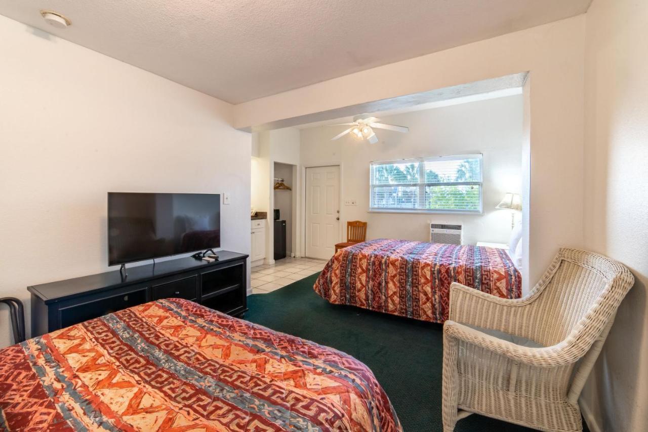 Hotel Captain's Table By Adventures Everglades City