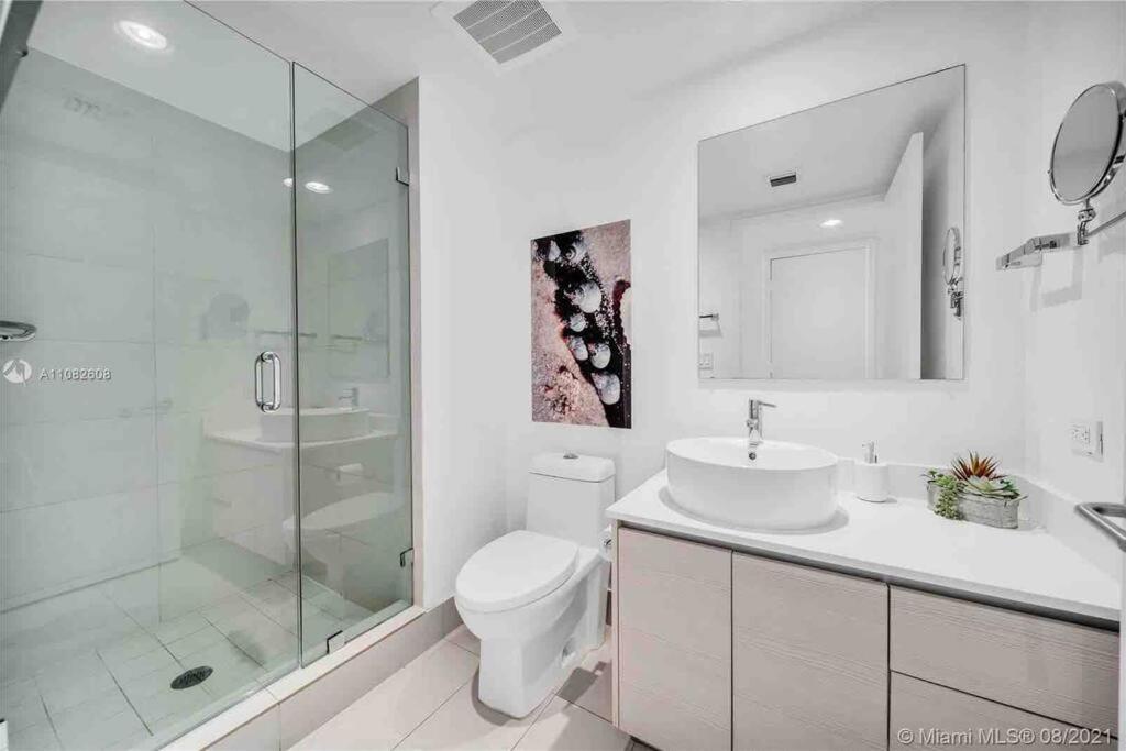 2bed Apmt With Amazing Views 30b Apartment Hallandale Beach