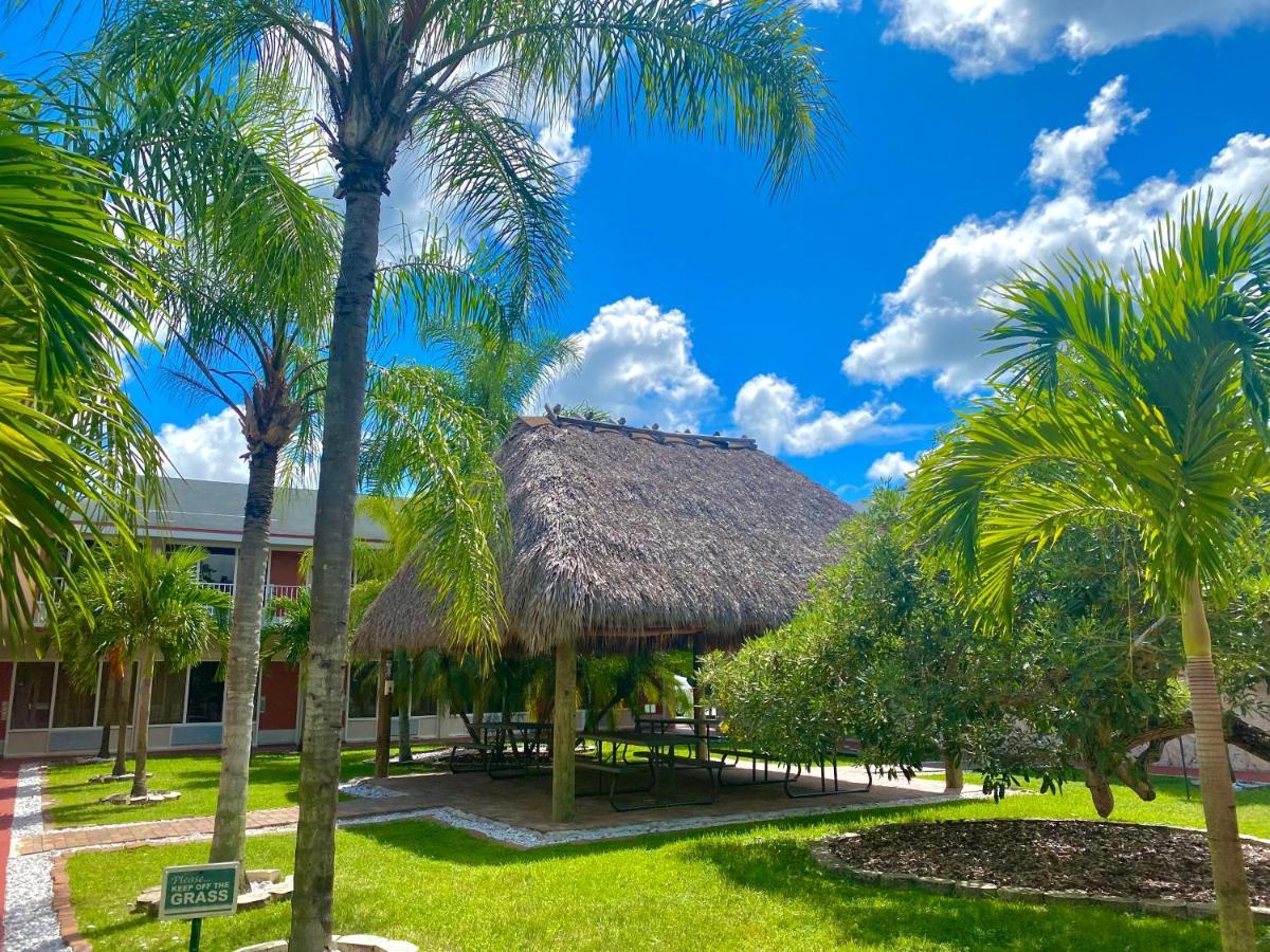 Garden Homestead/everglades/gateway To Keys Motel